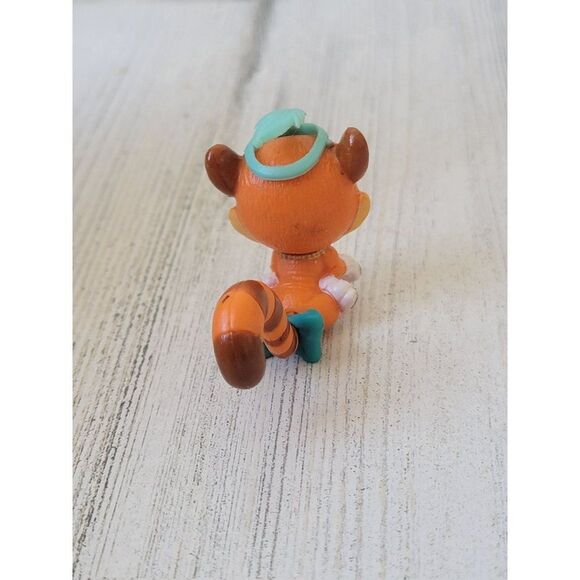 Mini tiger princess royalty pet doll accessory toy figure - Picture 3 of 5